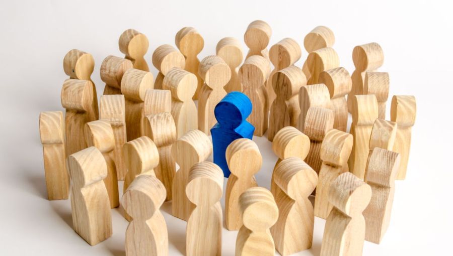 Symbolbild für Teamführung im Projektmanagement mit Fokus auf Kommunikation Motivation und Führungskompetenz